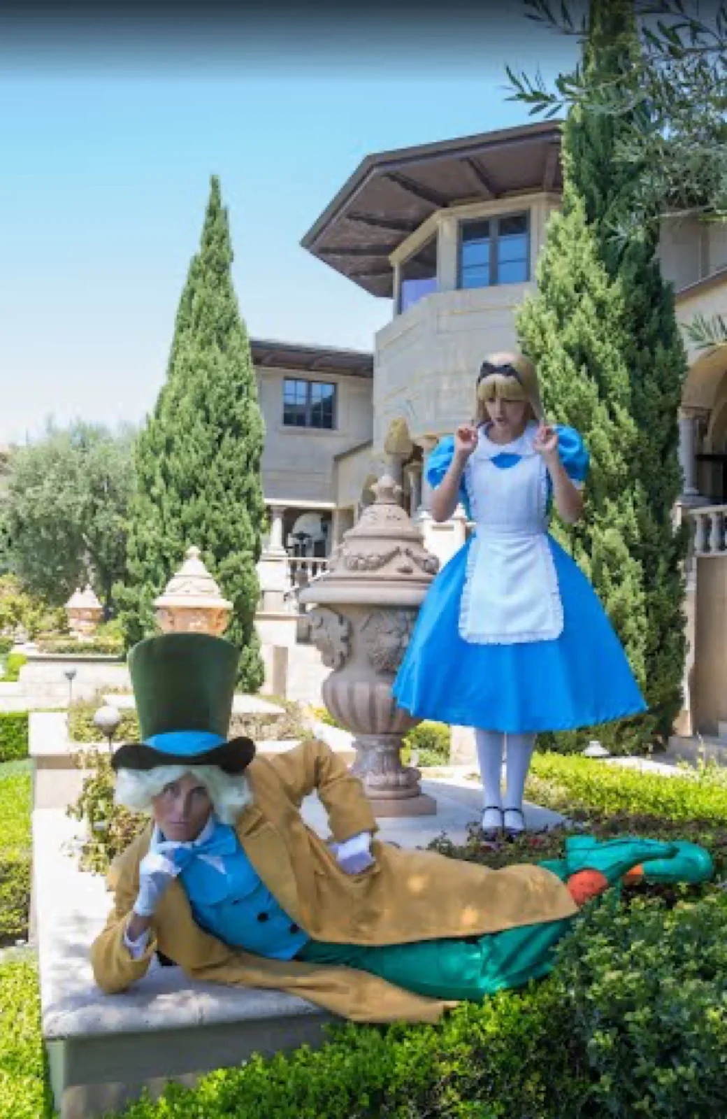 Mad Scientist – Wonderland party character in Dallas