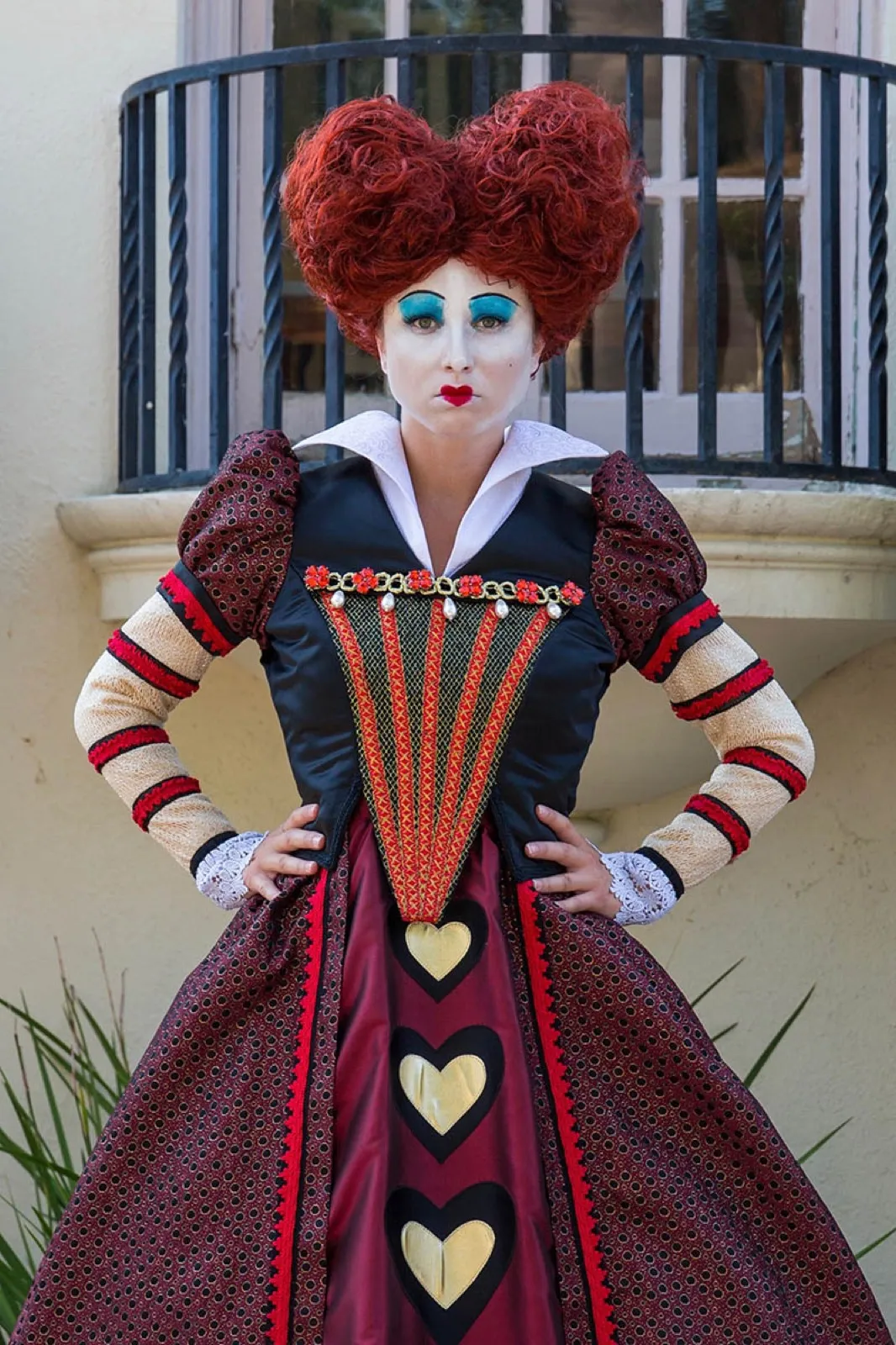 Red Queen – Wonderland party character in Dallas