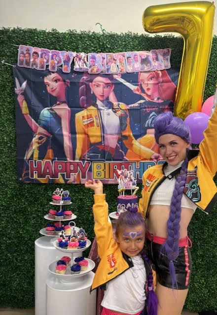 K-Pop Huntress party character in Dallas